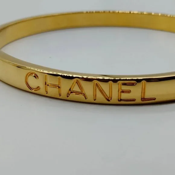 Chanel Bangle Gold 98 P 500-081425